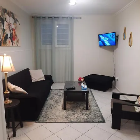 Lousi House Apartment